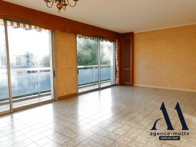 TOURS CENTRE BEL APPARTEMENT FONCTIONNEL ET LUMINEUX 114M²