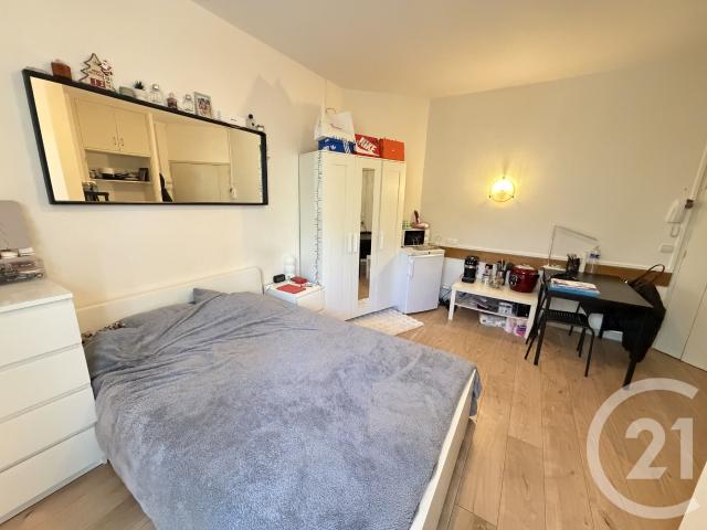 Tours Location Appartement 37