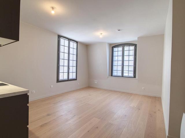 Tours Location Appartement 37
