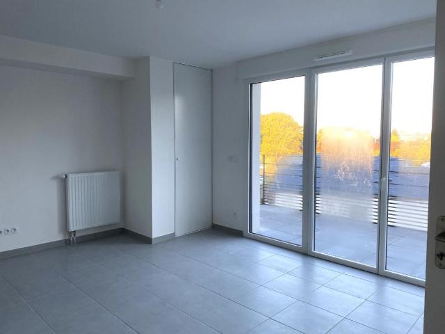 Tours Location Appartement 37