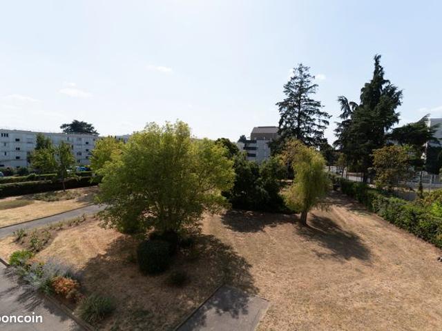 TOURS NORD – T3 52 m² – BALCON – PARKING – CAVE – ASCENSEUR