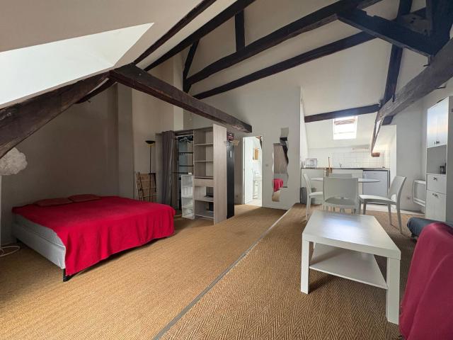 TOURS QUARTIER CATHEDRALE COLBERT: Appartement T1 MEUBLE de 31.69m2 A LOUER