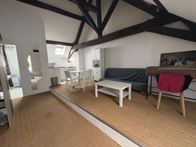 TOURS QUARTIER CATHEDRALE COLBERT: Appartement T1 MEUBLE de 31.69m² A LOUER
