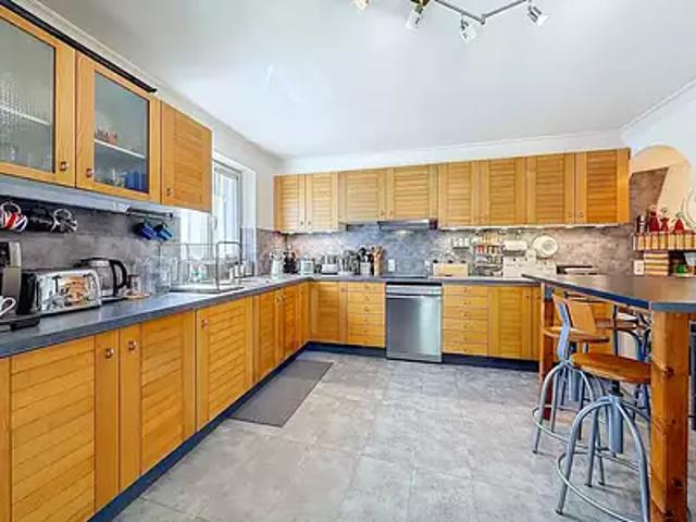 Tourrette Levens 06690 Achat / Vente maison 5 pièces t5