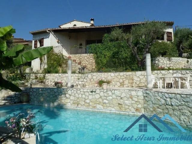 Tourrettes sur Loup Magnifique villa avec piscine et terrain