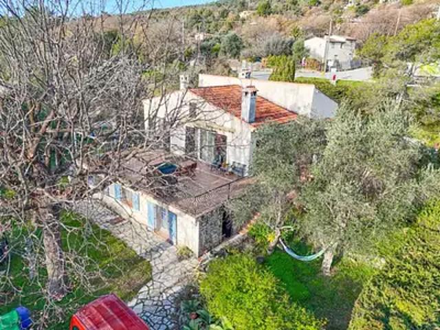 Tourrettes sur Loup 06140 Achat / Vente maison 4 pièces t4 jardin terrasse