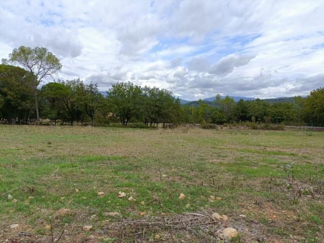 Tourrettes Vente Terrain 83