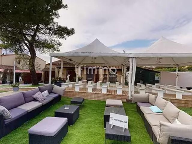 Tourrettes 83440 Achat / Vente divers 27 pièces piscine terrasse