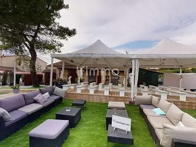 Tourrettes 83440 Achat / Vente divers 25 pièces piscine terrasse