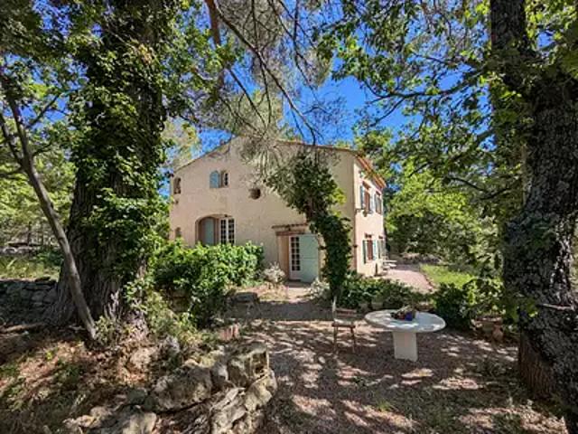 Tourtour 83690 Achat / Vente maison 5 pièces t5 au dernier étage