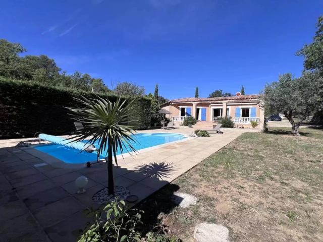 Tourves 10 minutes de Brignoles et Saint Maximin La Sainte. 119m² Tourves