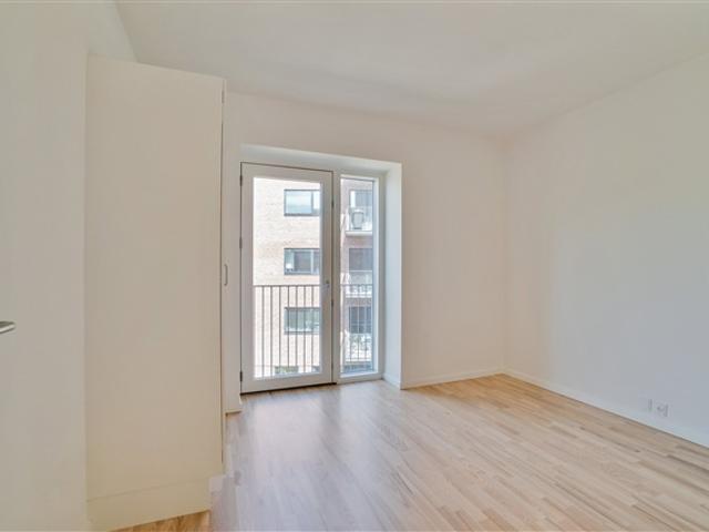 Tove Maës Vej, 101 m2, 4 værelser, 19.900 kr Valby, København