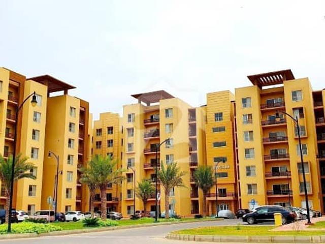 Tower 9 READY TO MOVE 955sq ft 2Bed Lounge Flat FOR SALE Outer Corner Apartment with AMAZING VIEW. 2km from main gate of btk