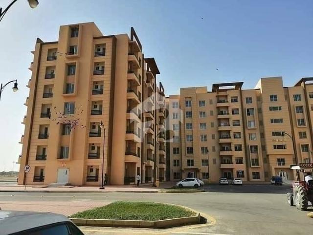 Tower 21 | READY TO MOVE 955sq ft 2Bed Lounge Flat FOR SALE Outer Corner Apartment with AMAZING VIEW. 2km from main gate of btk