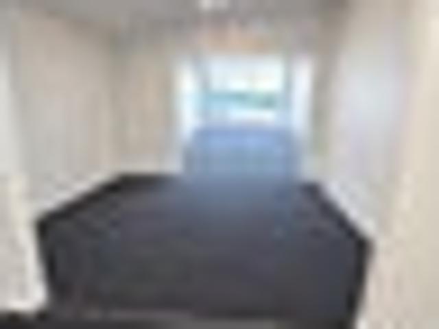 Town Centre, 5 bedrooms, $1700 pw