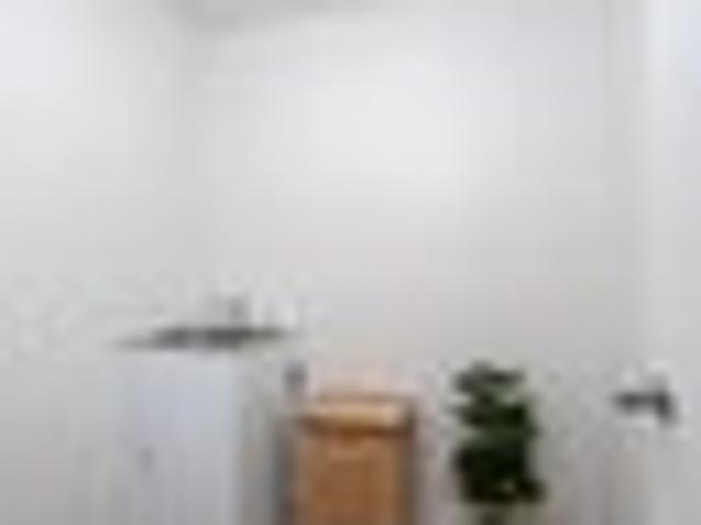 Town Centre, 3 bedrooms, $700 pw