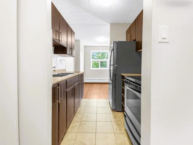 Town & Country Apartments 1 Bedroom Apartment for Rent at 265 Town & Country Apts Welland, ON L3C 5R6