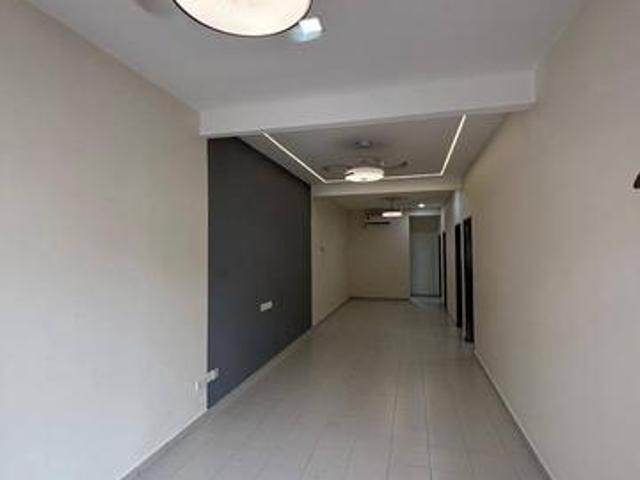 TOWN HOSUSE Jln SCIENTEX MAJU TAMAN SCIENTEX KULAI