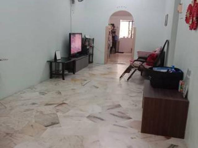Town House at Ampang Near to commercial lot tandem car park
