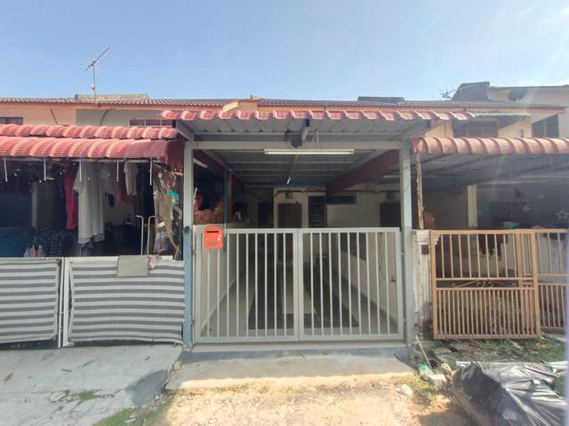 town house at Taman Saujana bukit Katil near Ayer Keroh