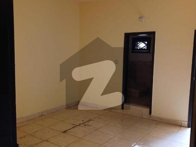 Town House Avialble For Commercial Purpose PECHS Block 2
