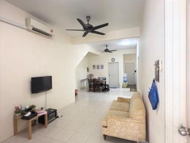 Town house corner ground floor paya rumput perdana