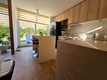 Town House de 3 niveles + subterráneo en Las Pircas | 4 Dormitorios por 9700.00 en Peñalolén