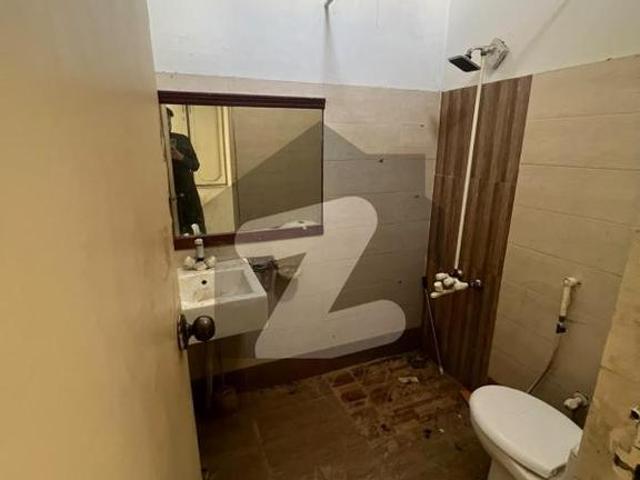 Town House For Rent Clifton Block 9
