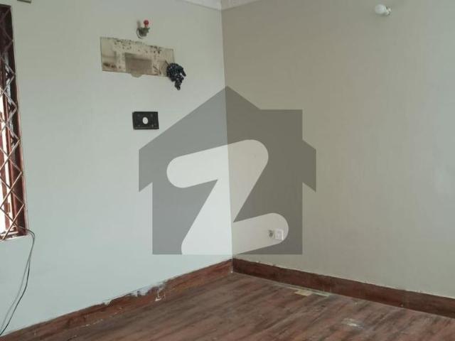Town House For Rent Commercial PECHS Block 2