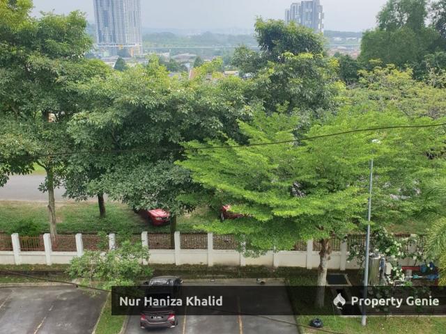 Town House, Lake Valley Avenue 2, Bandar Tun Hussein On Cheras Selangor