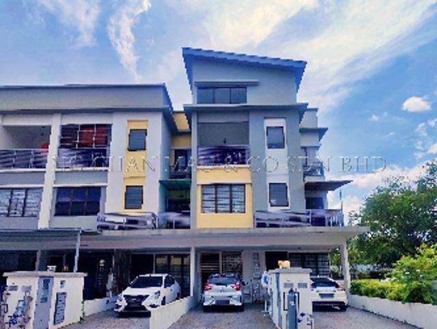 Town House Upper Level