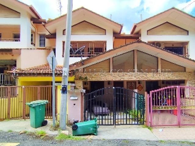 Town House Upper Unit