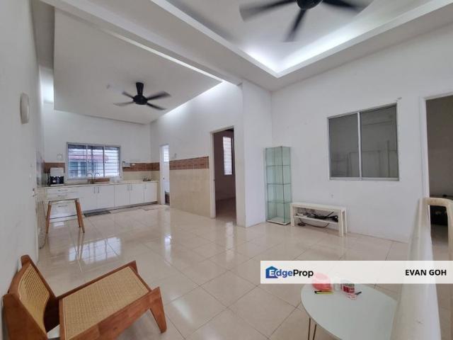 Town Villa, Taman Tasik