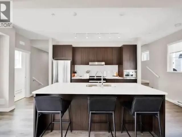 Townhouse 3 Bedroom For Rent Maple Ridge BC 3675 ES101476097