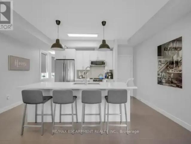 Townhouse 3 Bedroom For Rent Milton ON 3200 ES103151829