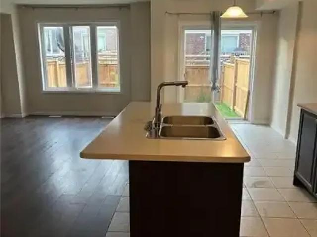 Townhouse 3 Bedroom For Rent Niagara Falls ON 2500 ELS101827830