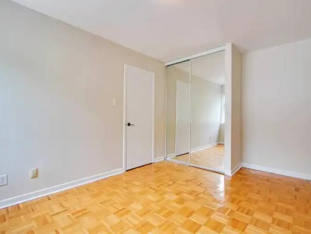 Townhouse 3 Bedroom For Rent North York ON 3300 ELS100668918