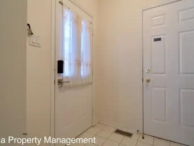 Townhouse 3 Bedroom For Rent Ottawa ON 2650 ES103322454