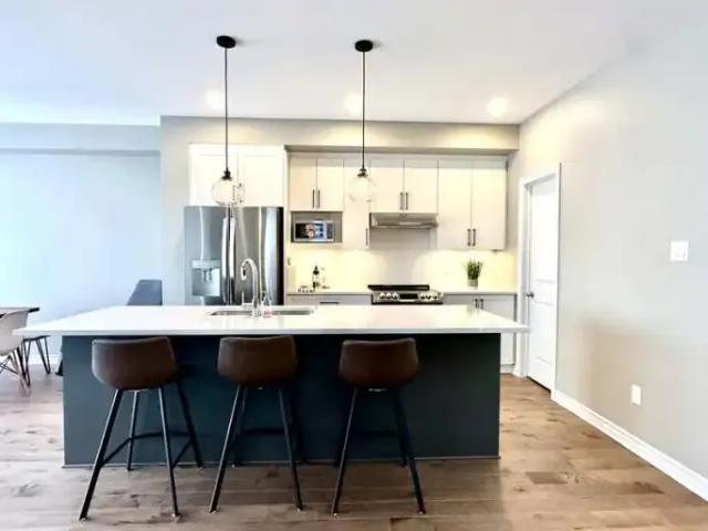 Townhouse 3 Bedroom For Rent Ottawa ON 2800 ES102752432