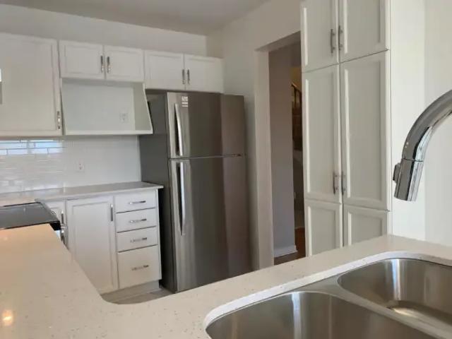 Townhouse 3 Bedroom For Rent Ottawa ON 2950 ELS101773090