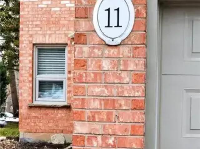 Townhouse 3 Bedroom For Rent Oakville ON 3400 ELS102915297