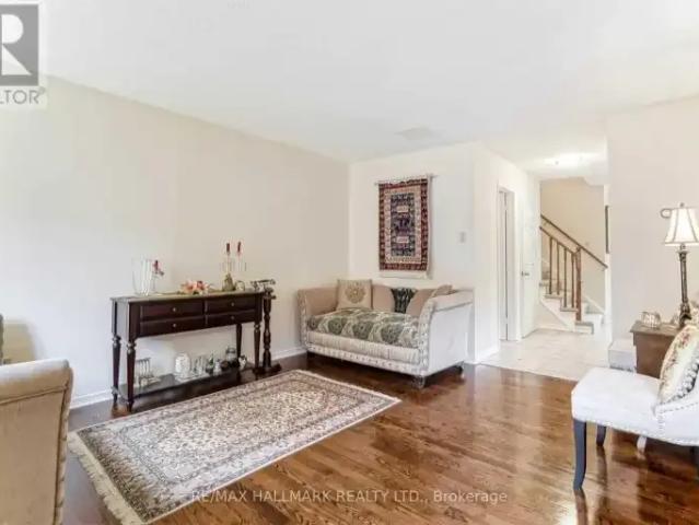 Townhouse 3 Bedroom For Rent Oakville ON 3500 ES103879661