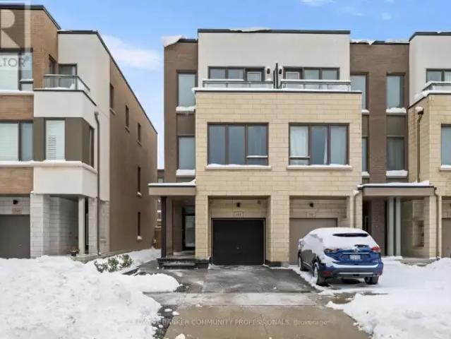 Townhouse 3 Bedroom For Rent Oakville ON 3700 ES100171604