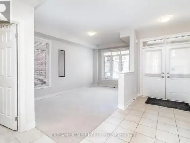Townhouse 3 Bedroom For Rent Oakville ON 3700 ES103594490