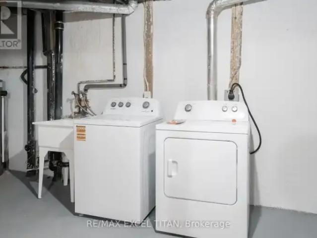 Townhouse 3 Bedroom For Rent Oakville ON 3200 ELS102952196
