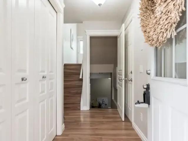 Townhouse 3 Bedroom For Rent Okotoks AB 2200 ES105167262