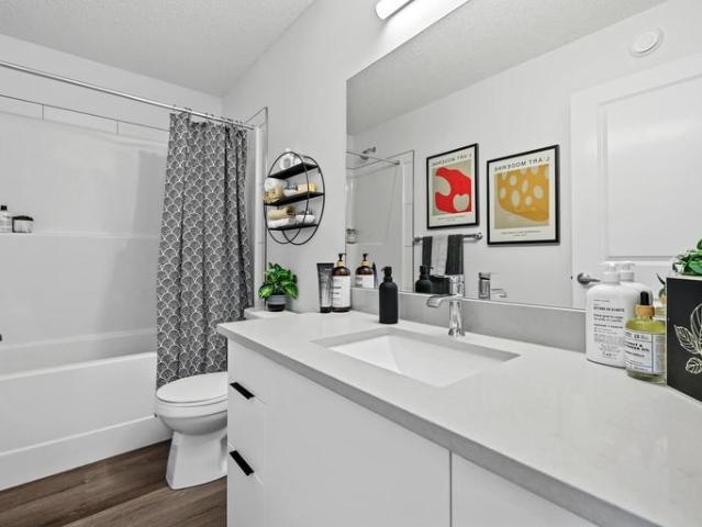 Townhouse 3 Bedroom For Rent Airdrie AB 2675 ELS96588085