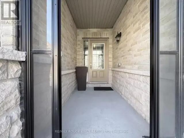 Townhouse 3 Bedroom For Rent Ajax ON 2850 ES103695193
