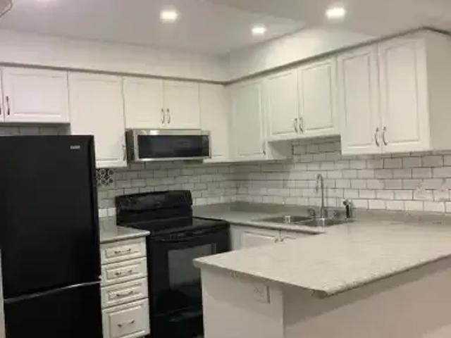 Townhouse 3 Bedroom For Rent Ajax ON 2850 ES103611917