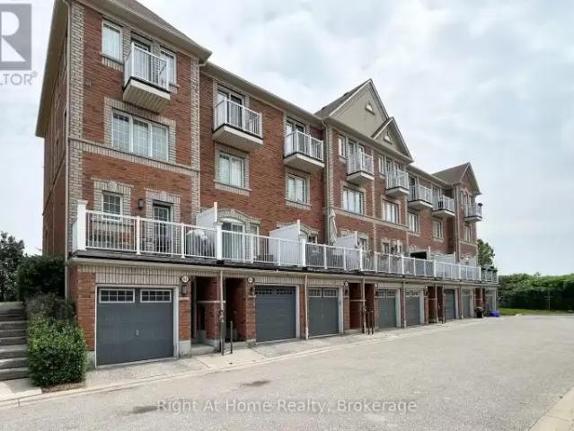 Townhouse 3 Bedroom For Rent Ajax ON 2850 ES103920538